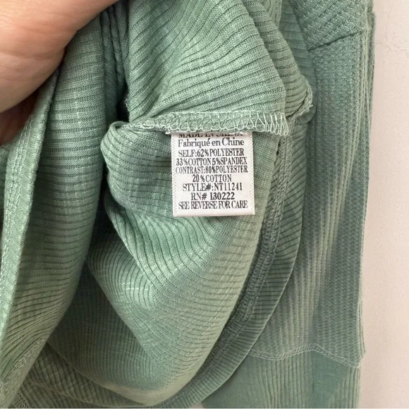 Boutique NWT Sage Green Long Sleeve - Picture 5 of 9